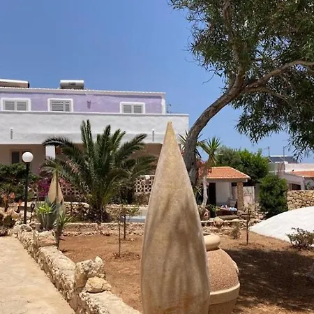 B H Lampedusa